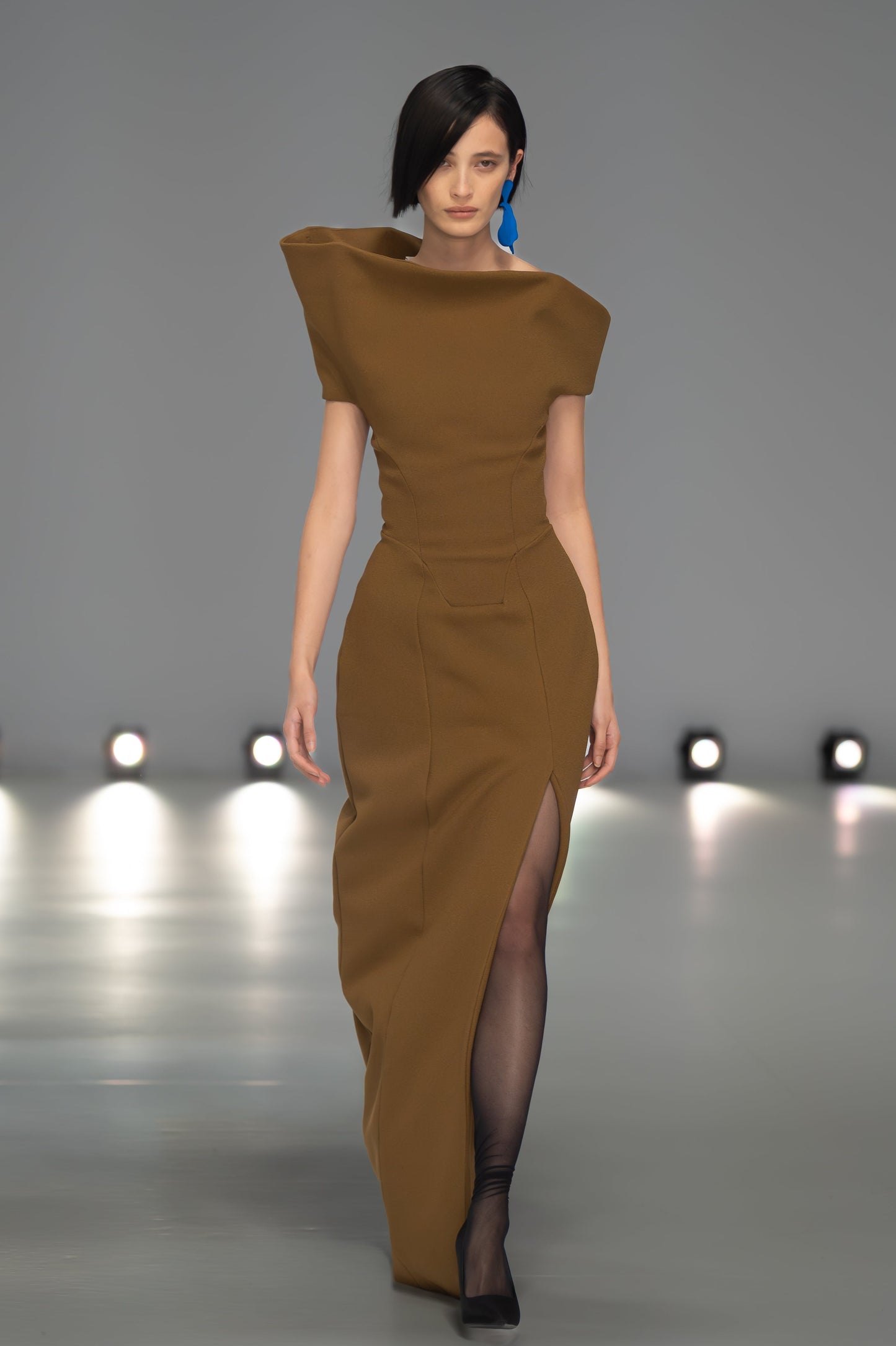 LOOK 17