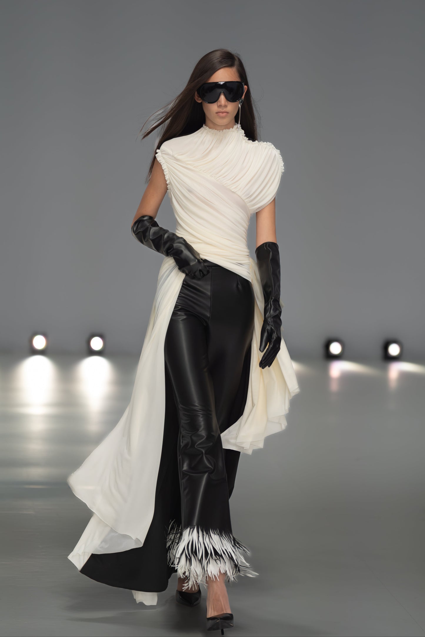 LOOK 4