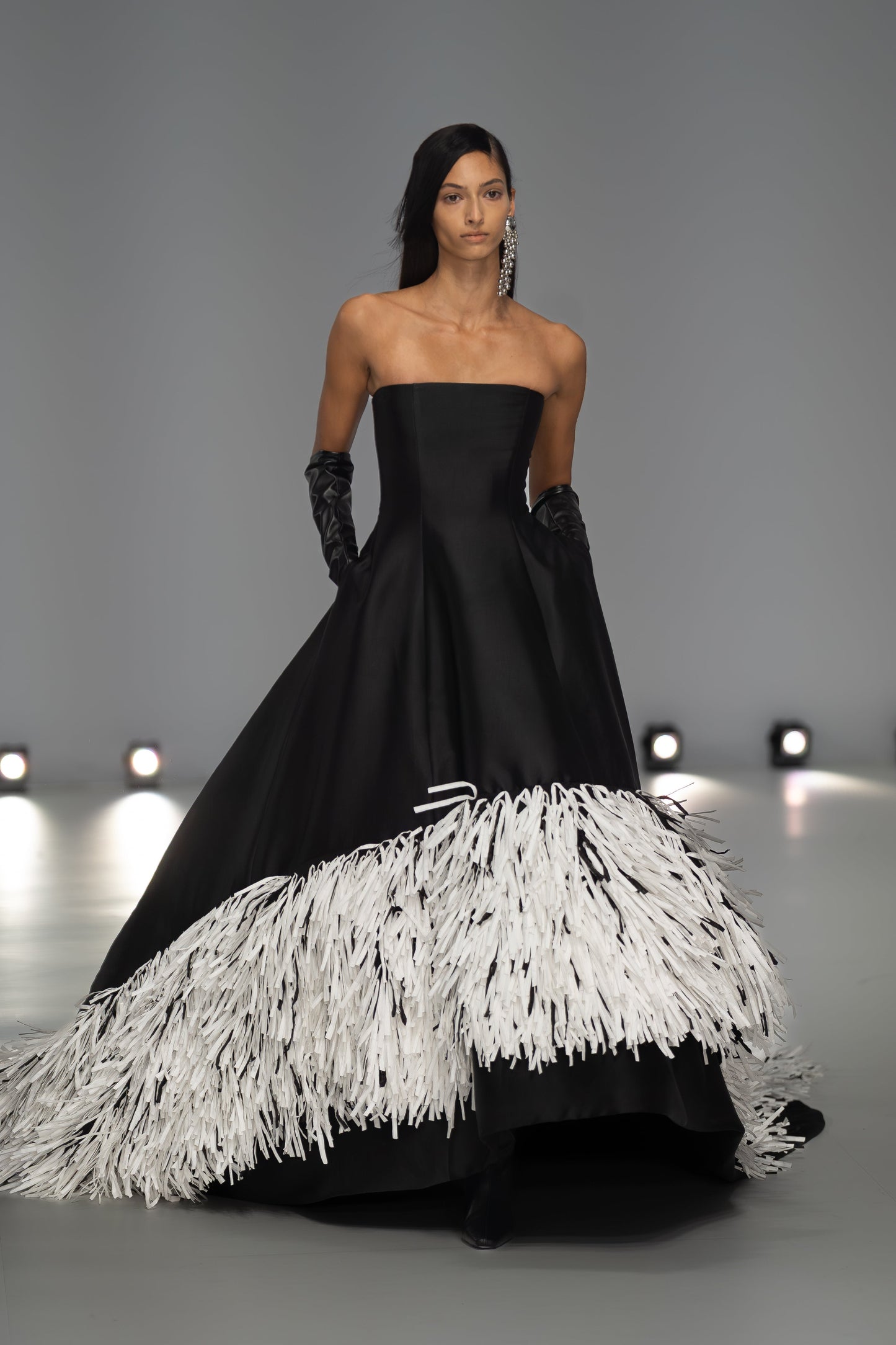 LOOK 11