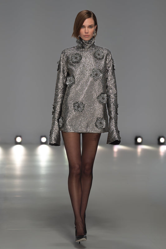LOOK 26