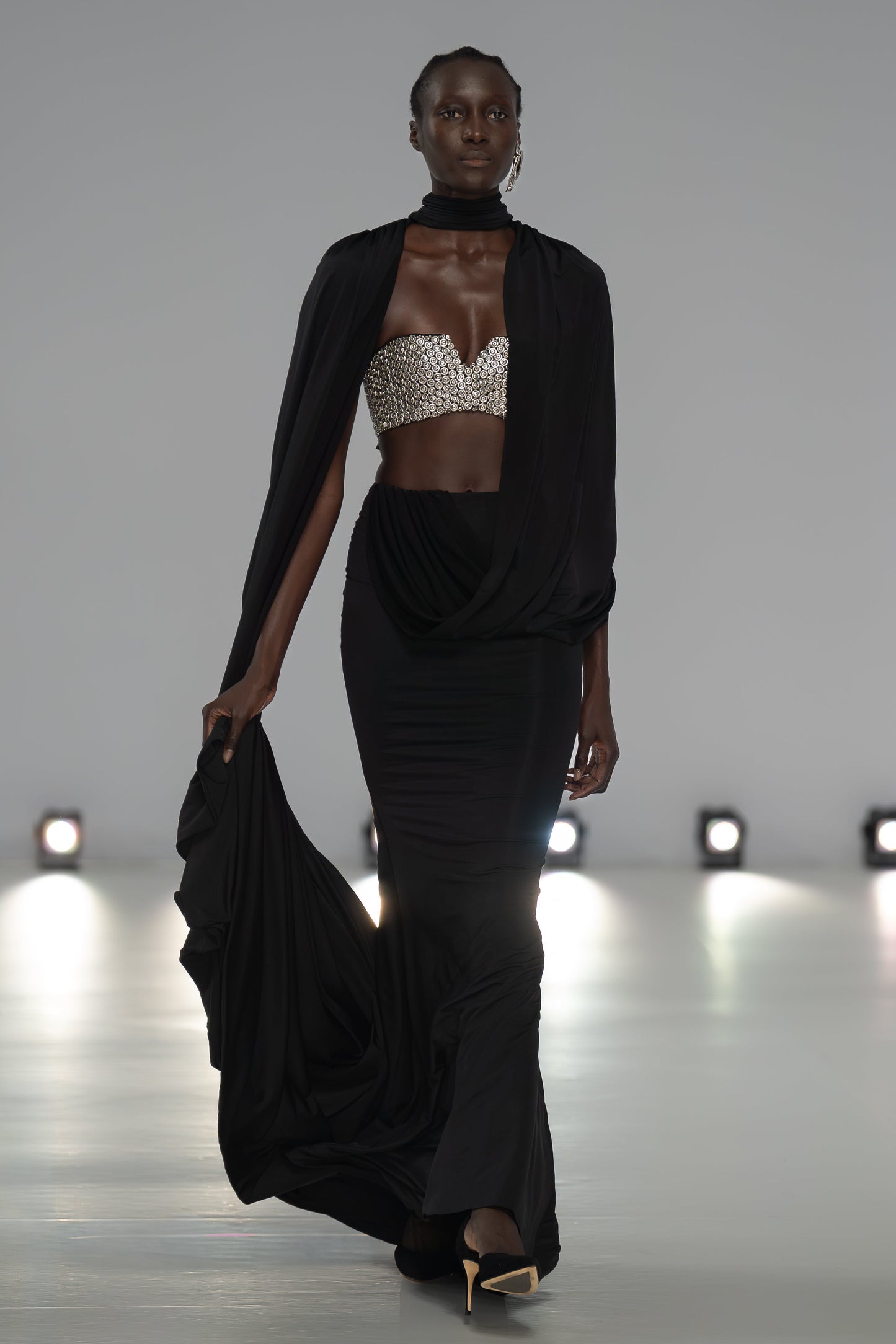 LOOK 27