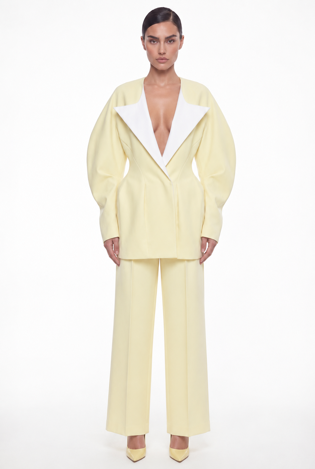 CLEO SUIT